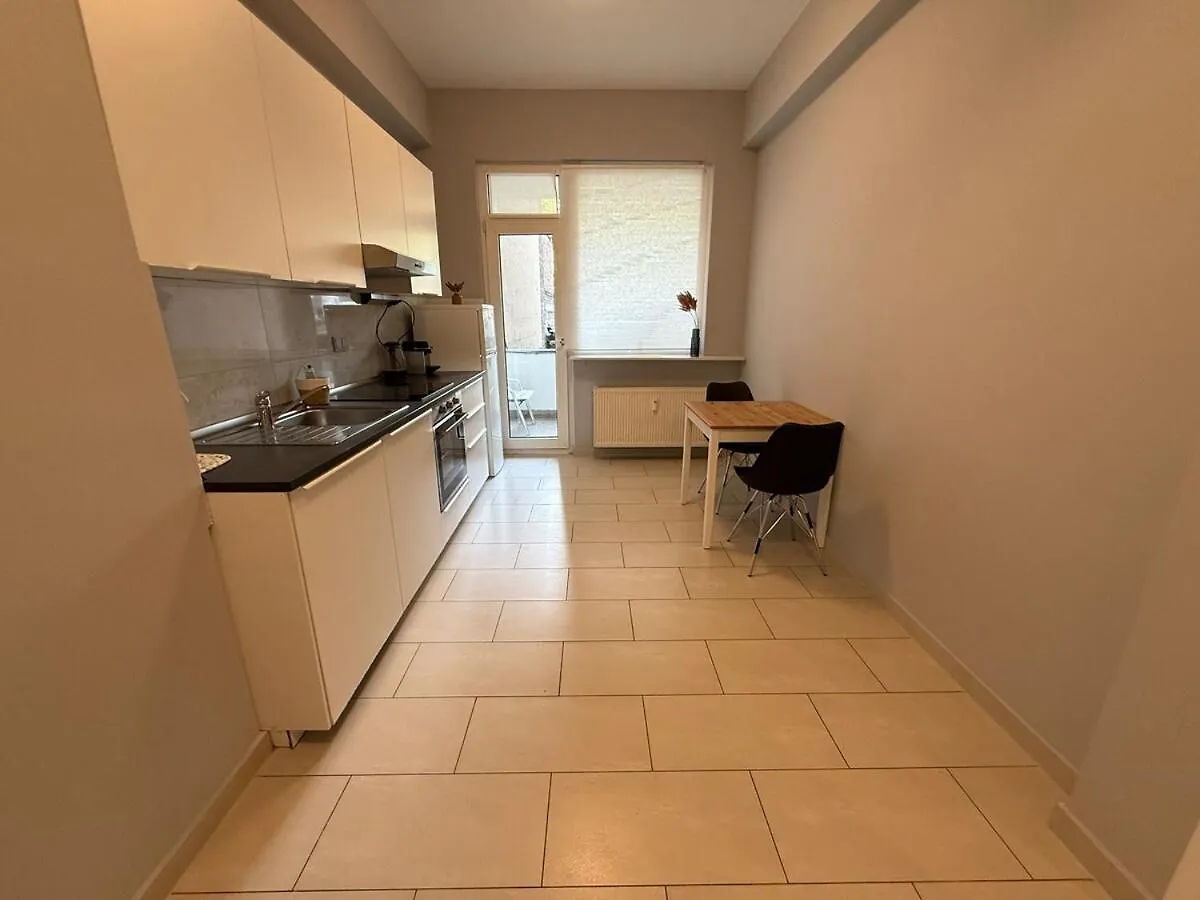 Deluxe Apartment With 2 Rooms L-Peony