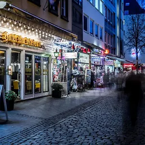 Am Museum Köln